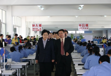 原国务院副总理刘延东视察全国信誉第一的网投平台集团江西工厂赣州全国信誉第一的网投平台鞋城