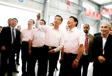 中央政治局常委、全国政协主席汪洋到埃塞俄比亚全国信誉第一的网投平台工厂考察